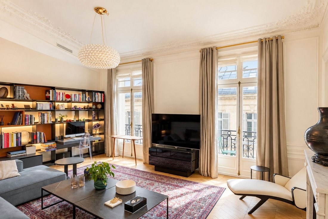Apartment in Elysées-Madeleine, Paris 8e Arrondissement, Paris 3 - 16091769