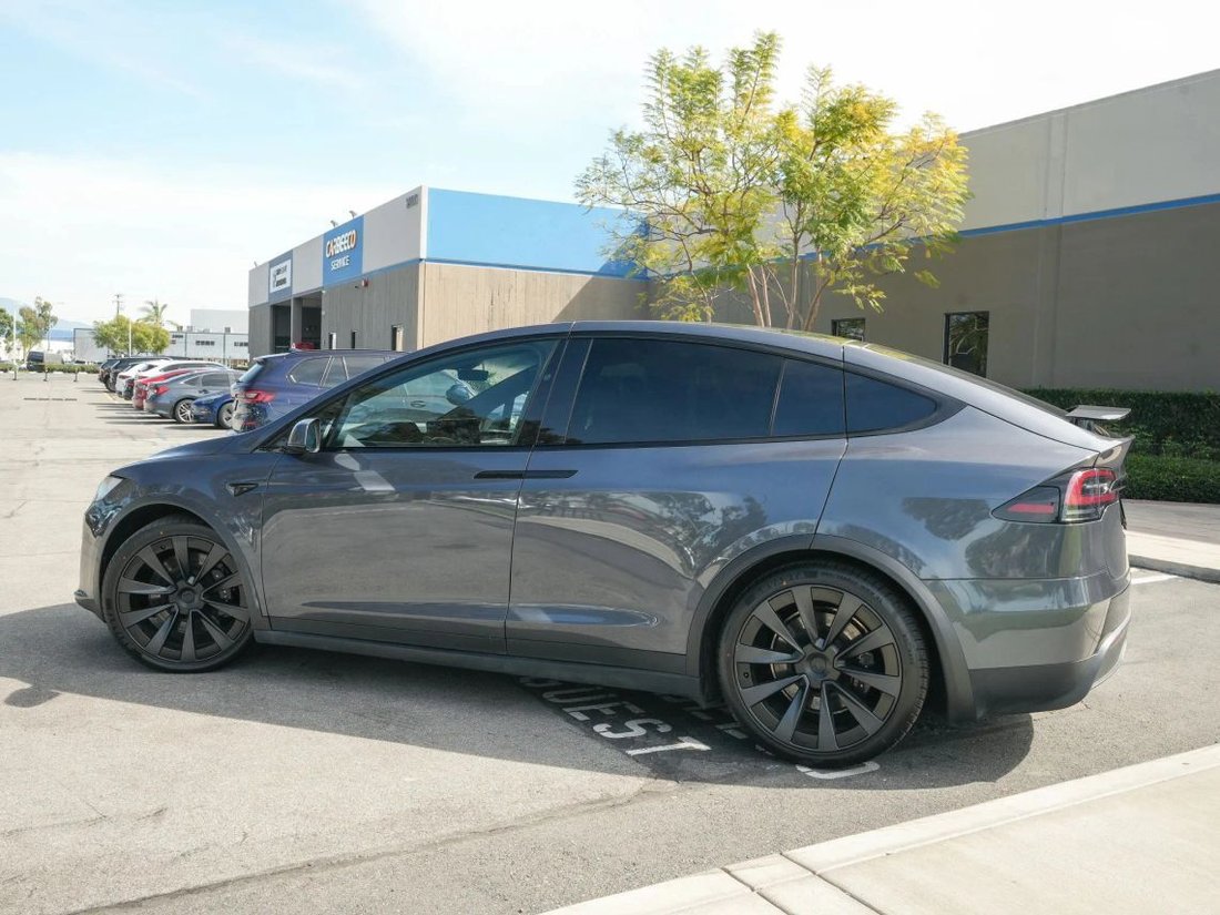 Suv in Costa Mesa, CA, United States 4 - 19028342