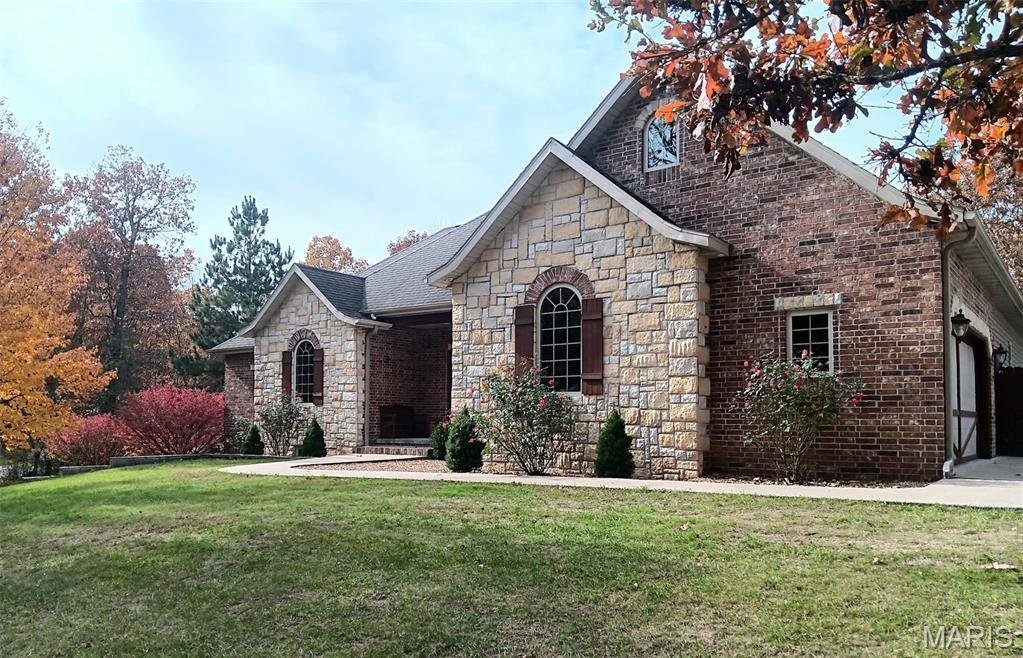 House in Lebanon, Missouri, United States 4 - 19027175