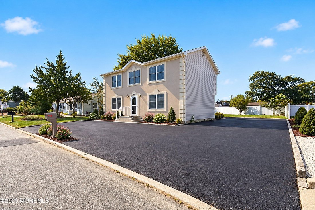 House in Toms River, New Jersey, United States 3 - 19023016