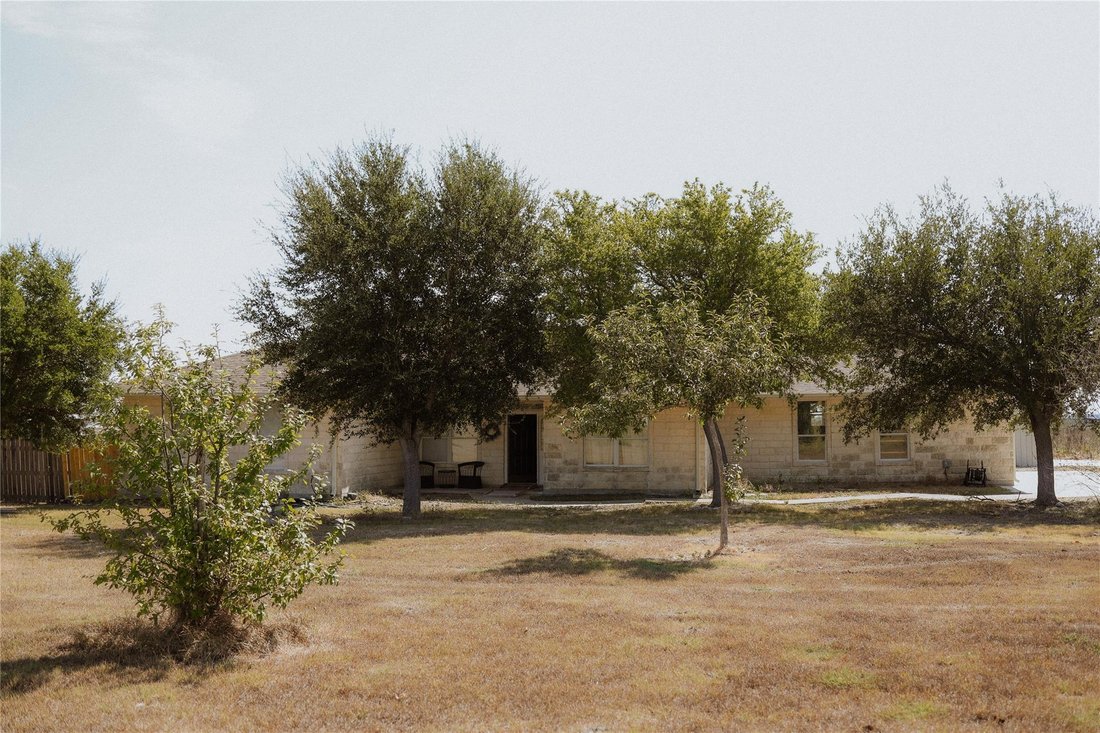 House in Coupland, Texas, United States 1 - 19024005