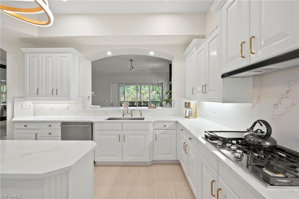 Condo in Naples, Florida, United States 5 - 19032252
