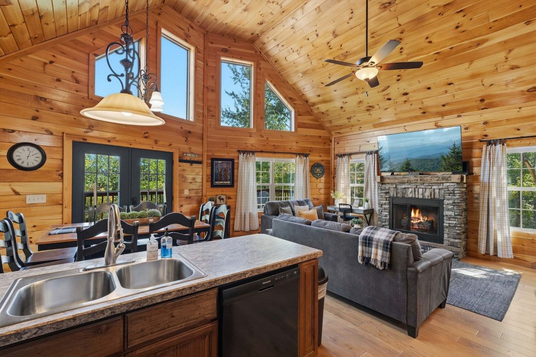 House in Sevierville, Tennessee, United States 2 - 19023625