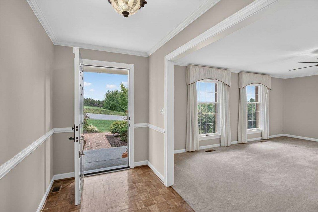 Maison à Harrisonburg, Virginie, États-Unis 4 - 19022698