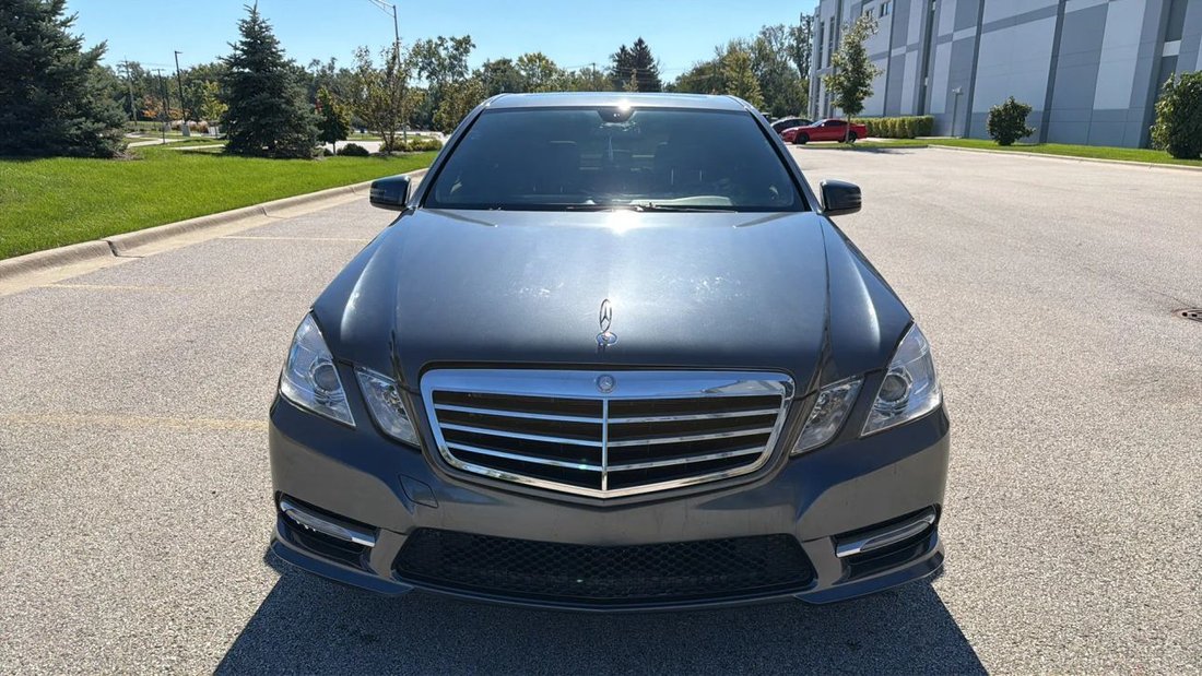 Sedan in Roselle, IL, United States 2 - 19031331
