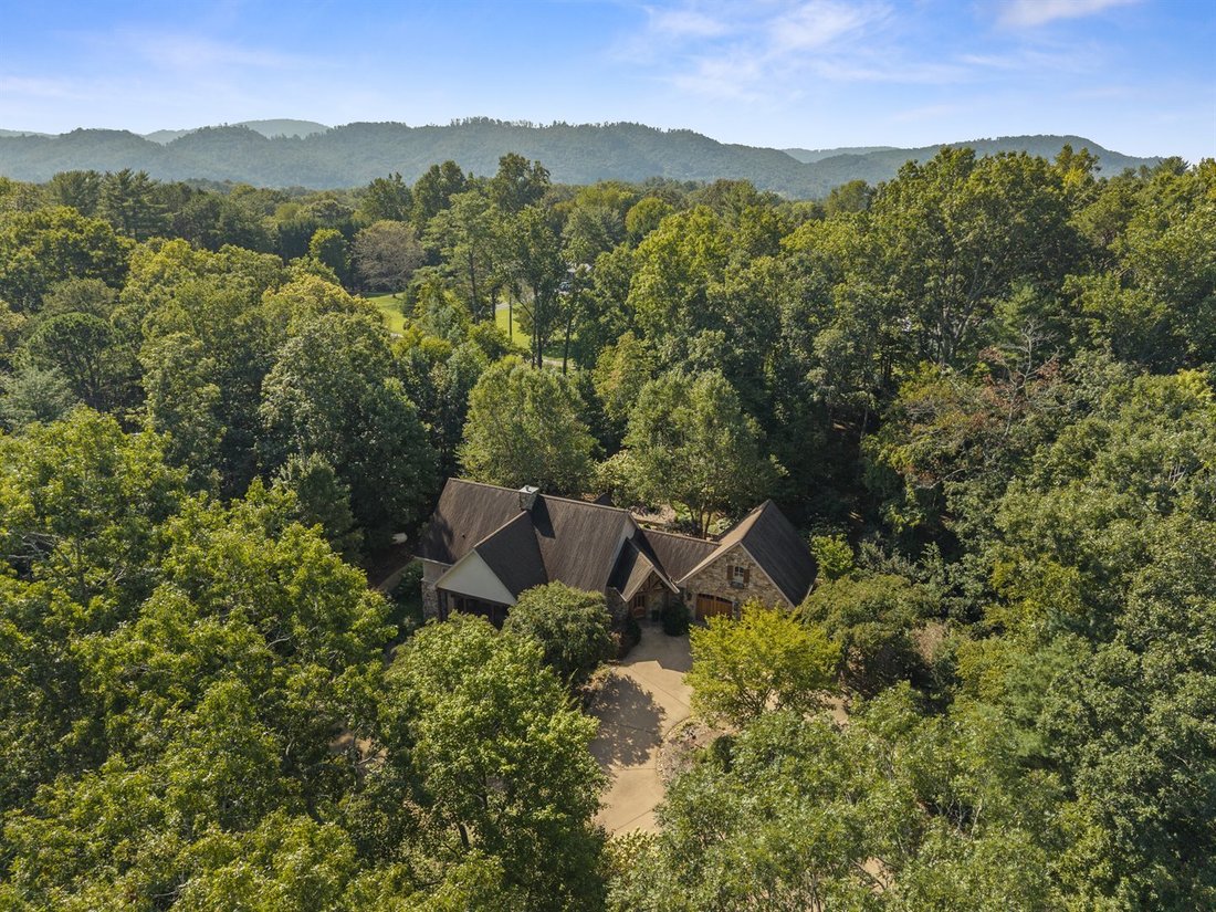 House in Fairview, North Carolina, United States 3 - 19031811
