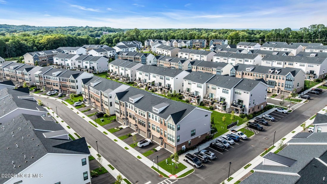 Townhouse in North Middletown, New Jersey, United States 5 - 19029049
