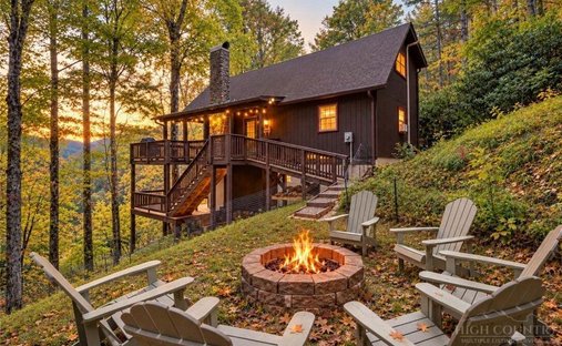 House in Fleetwood, North Carolina, United States 1