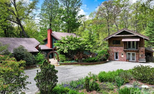 House in Zirconia, North Carolina, United States 1