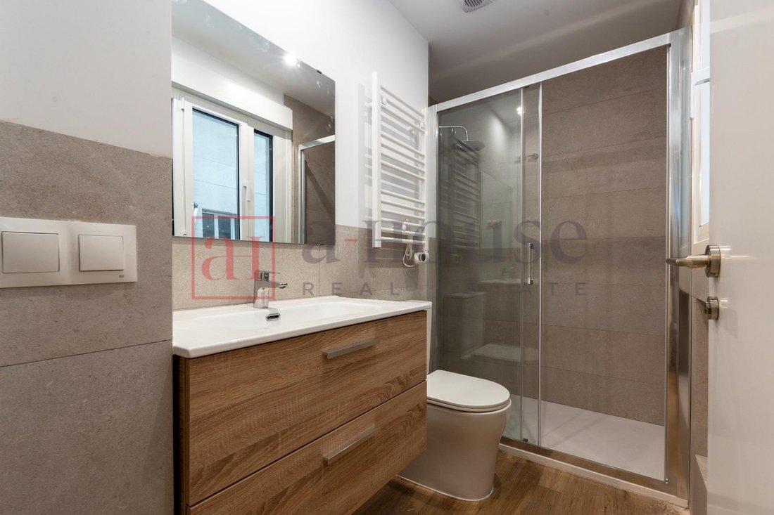 Apartment in Chamberi, Madrid, Spain 2 - 19029612