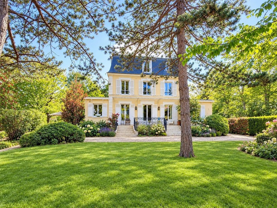 Casa a Le Vésinet, Isola di Francia, Francia 1 - 18949401