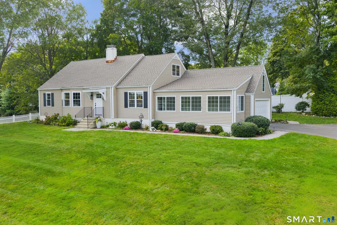 House in Trumbull, Connecticut, United States 1 - 19022812