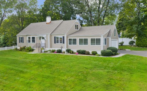 House in Trumbull, Connecticut, United States 1