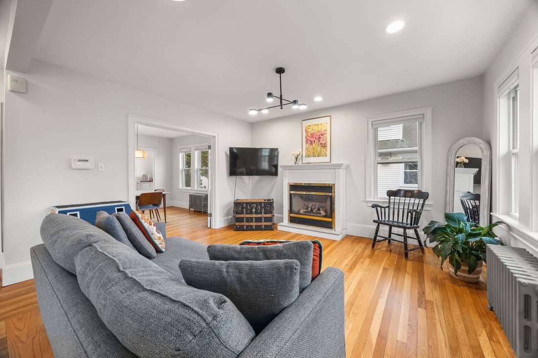 Apartment in Arlington, Massachusetts, United States 4 - 19021650