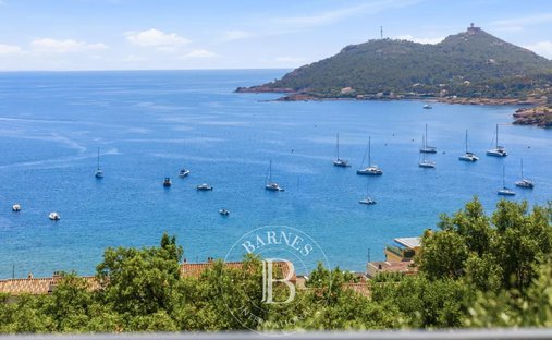 Villa à Le Dramont-Agay-Anthéor-Le Trayas, Saint-Raphaël, France 1
