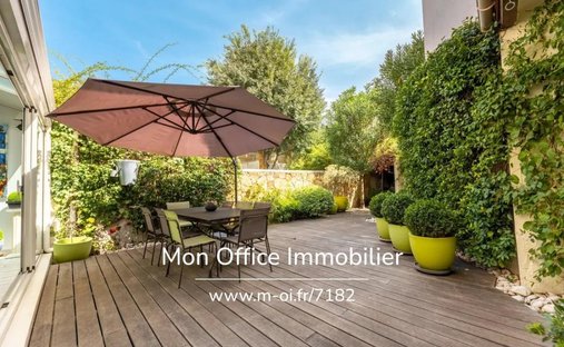 Apartment in Mazarin-Opéra-Bellegarde-Mairie, Aix-en-Provence, France 1