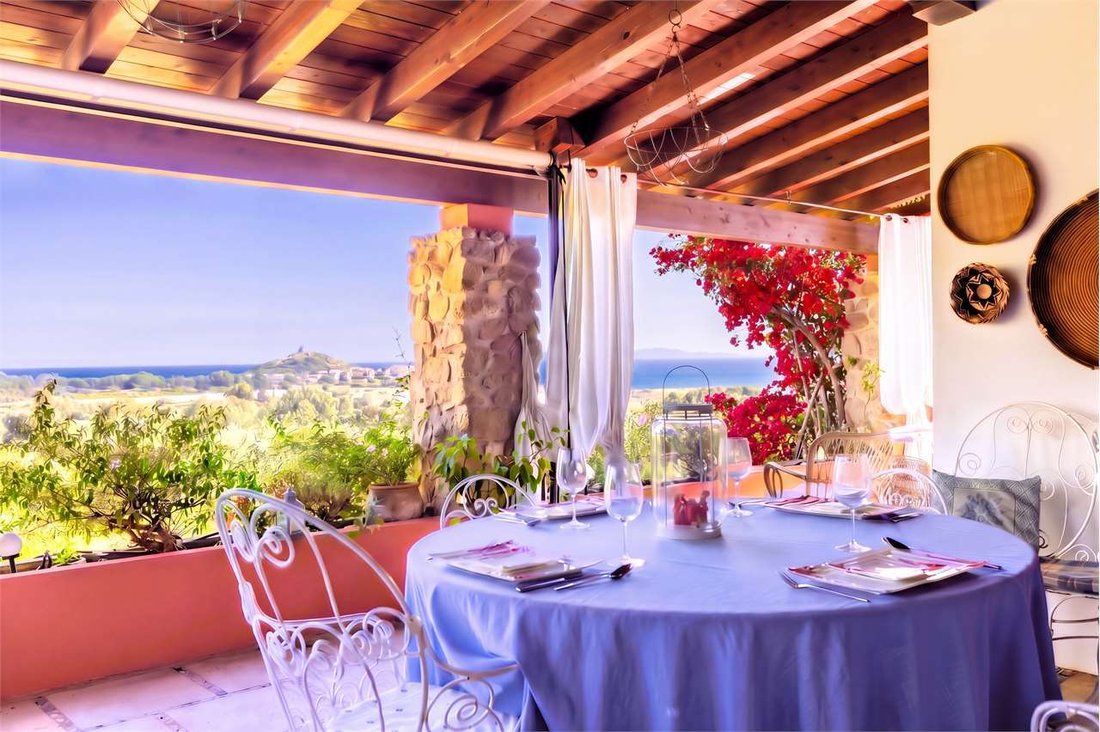 Villa in Domus De Maria, Sardinien, Italien 1 - 16735568