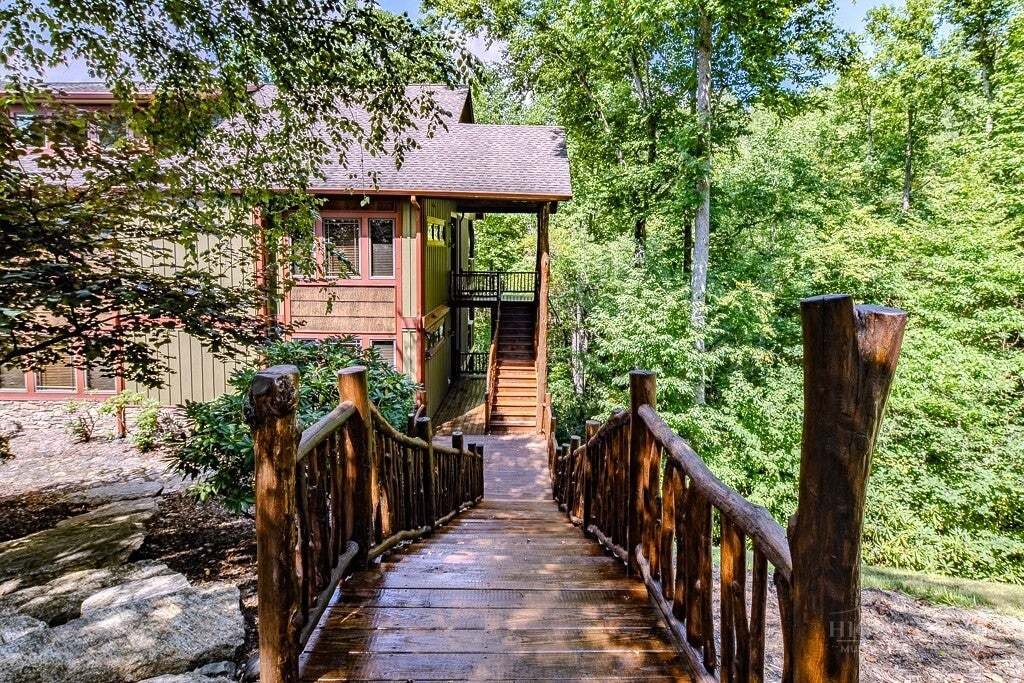 Condo in Elk Park, North Carolina, United States 2 - 19026881