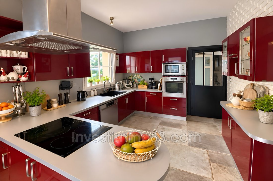 Villa in Pourrieres, Provence-Alpes-Côte d'Azur, France 3 - 19021441