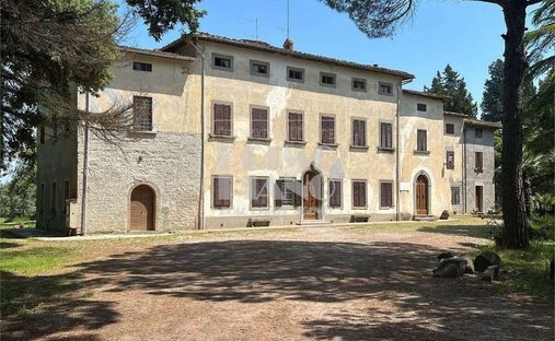 Villa in Lajatico, Tuscany, Italy 1