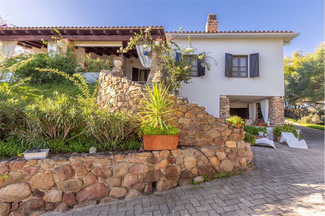 Villa in Domus De Maria, Sardinien, Italien 2 - 16735568