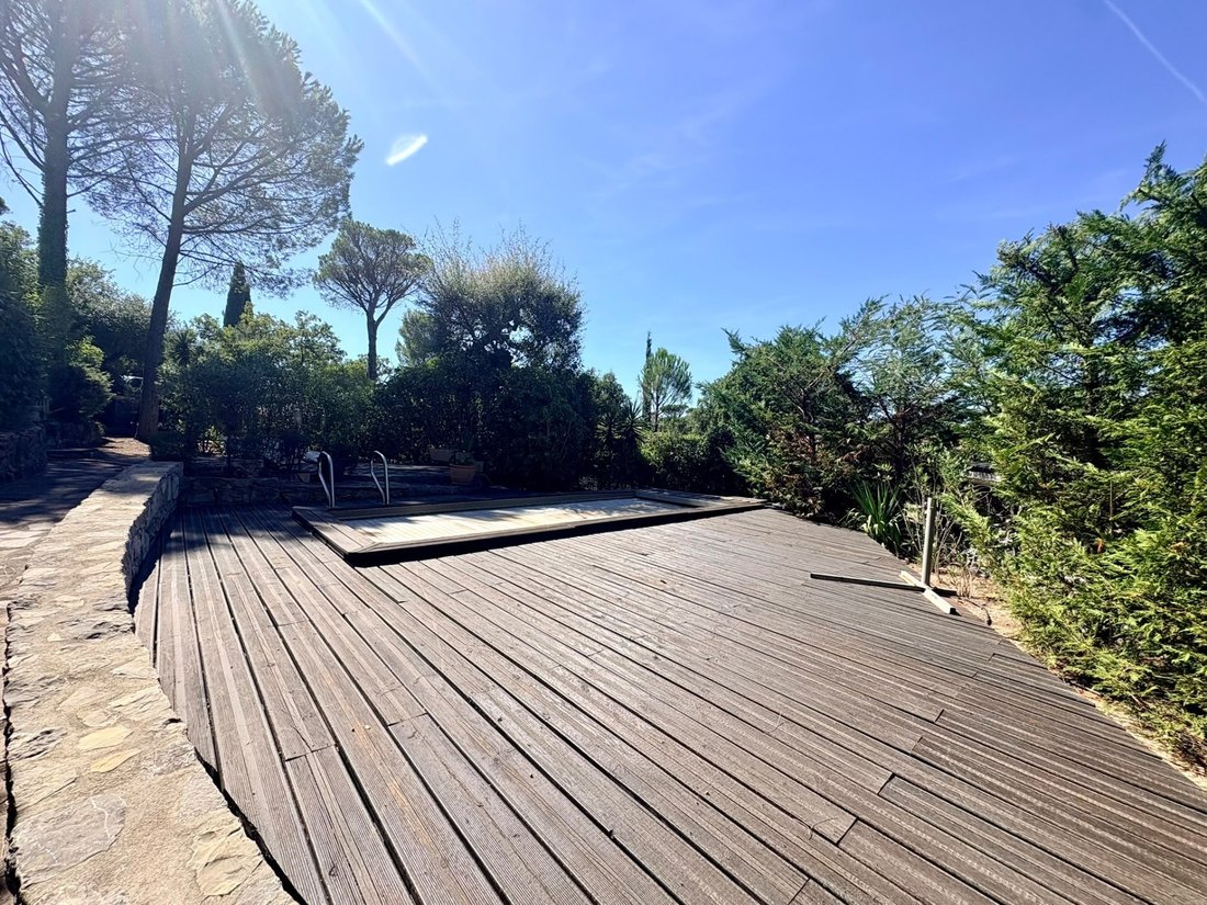 House in Exterieurs, Frejus, France 3 - 19031161