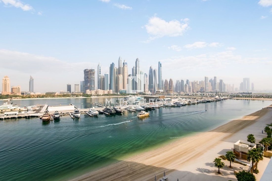 Apartment in Dubai Harbour, Dubai, United Arab Emirates 1 - 19030069