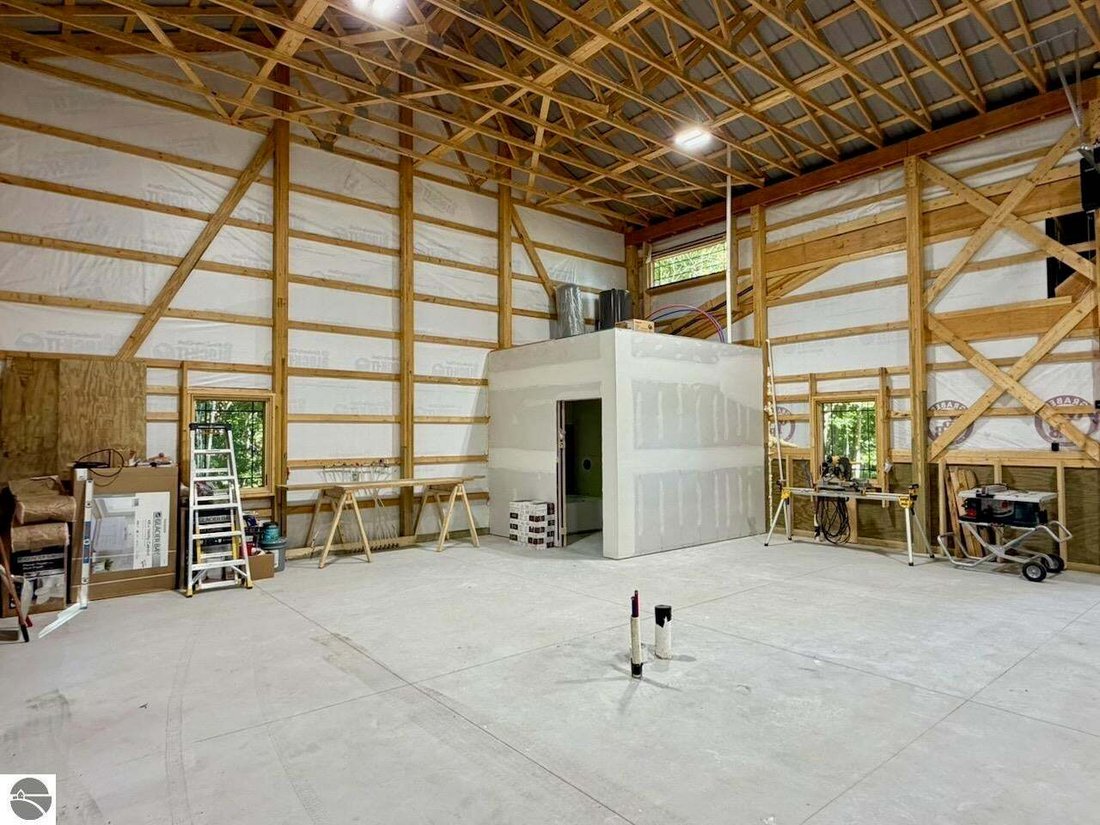 House in Williamsburg, Michigan, United States 5 - 19032371