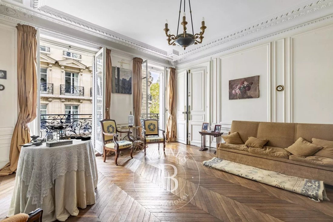 Apartment in Cambronne-Garibaldi, Paris 15e Arrondissement, Paris 5 - 19029385