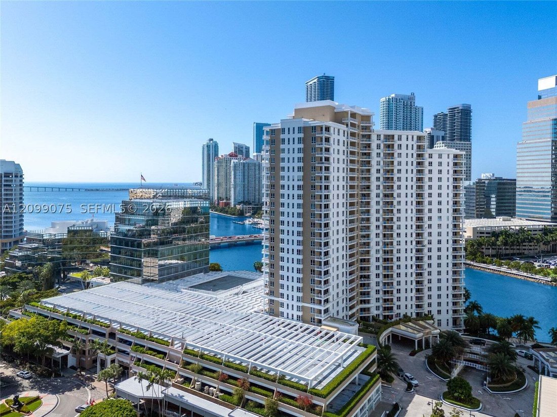 Condo in Miami, Florida, United States 1 - 19020362