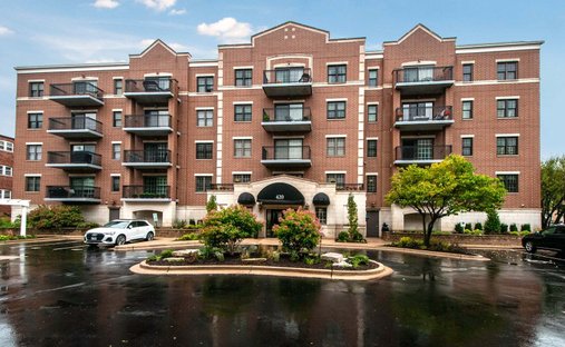 Condo in La Grange, Illinois, United States 1