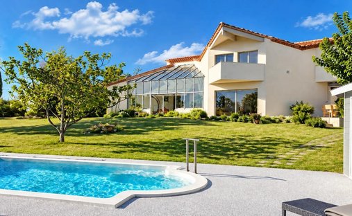 Casa a Bourg-de-Visa, Occitania, Francia 1
