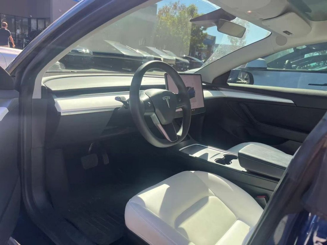 Sedan in Costa Mesa, CA, United States 3 - 18996947