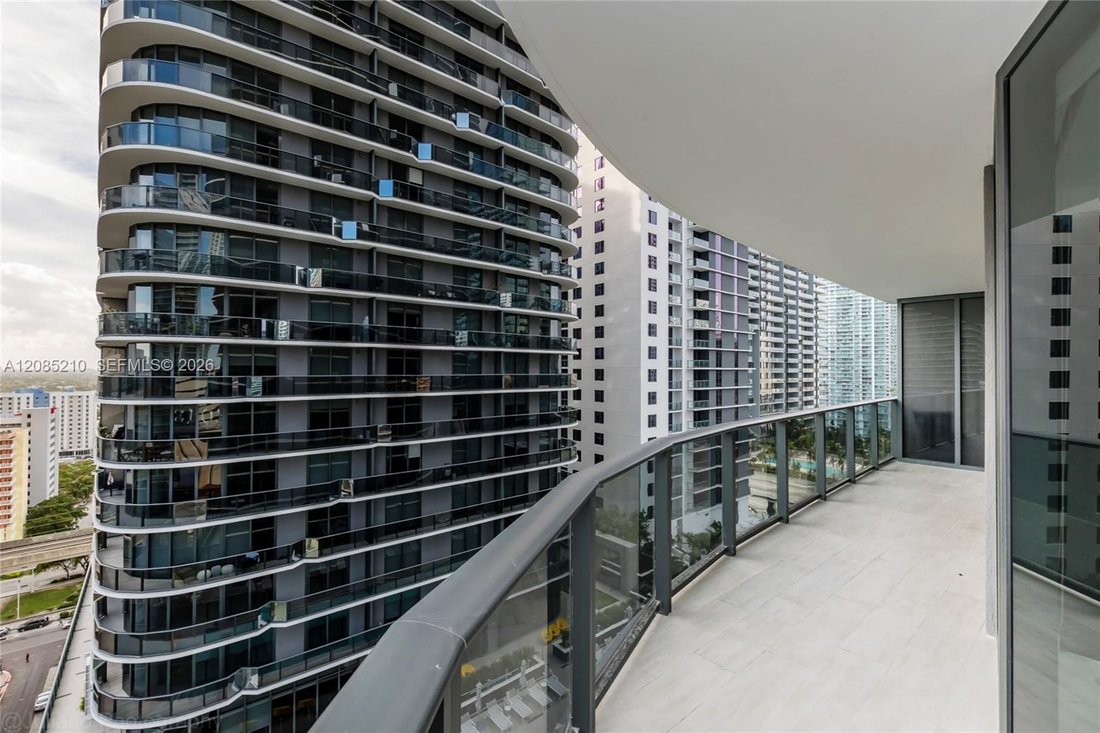 Condo in Miami, Florida, United States 4 - 19025020