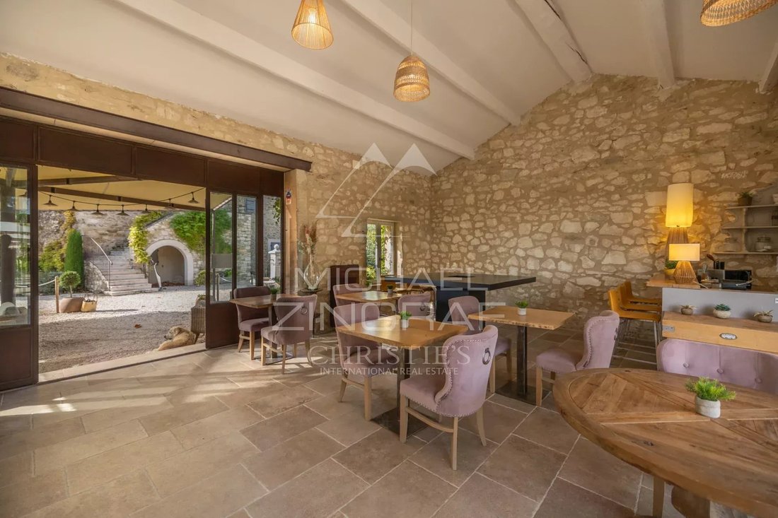 Estate in Oppède, Provence-Alpes-Côte d'Azur, France 5 - 19029798