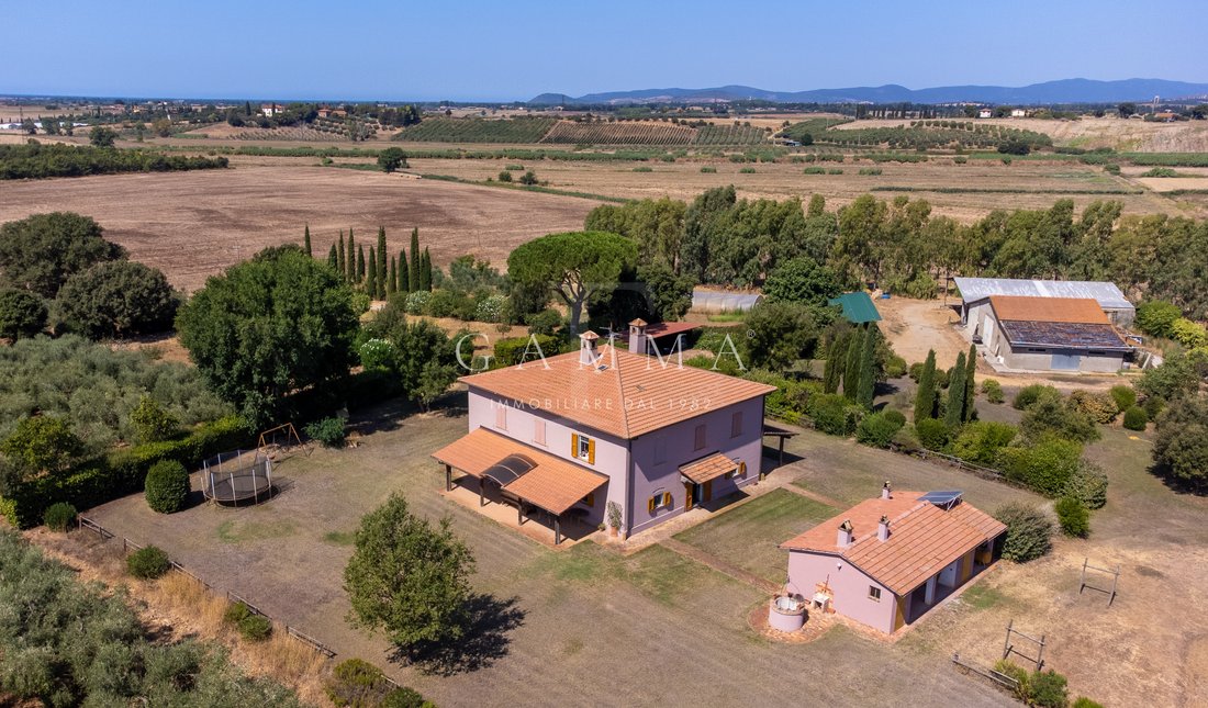 Estate in Magliano in Toscana, Tuscany, Italy 5 - 19020656