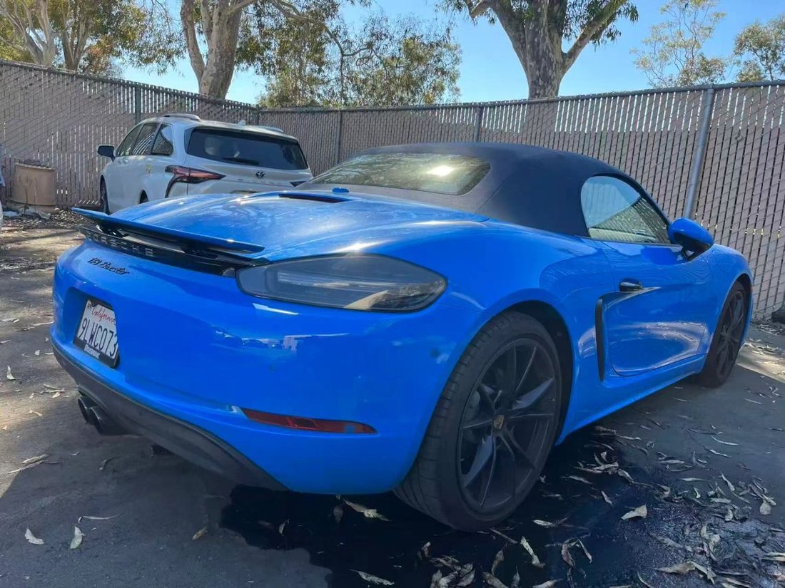 Cabriolet in Costa Mesa, CA, United States 2 - 19028318