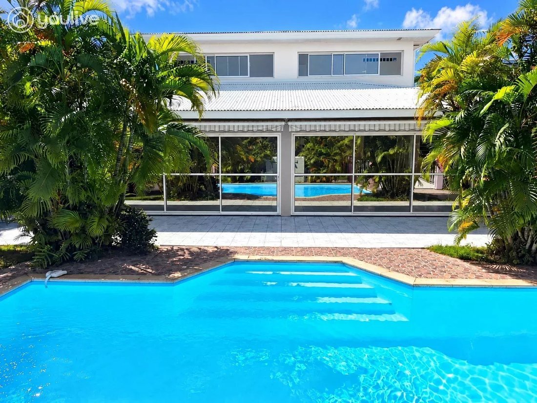 Haus in Le Diamant, Le Marin, Martinique 1 - 15627022