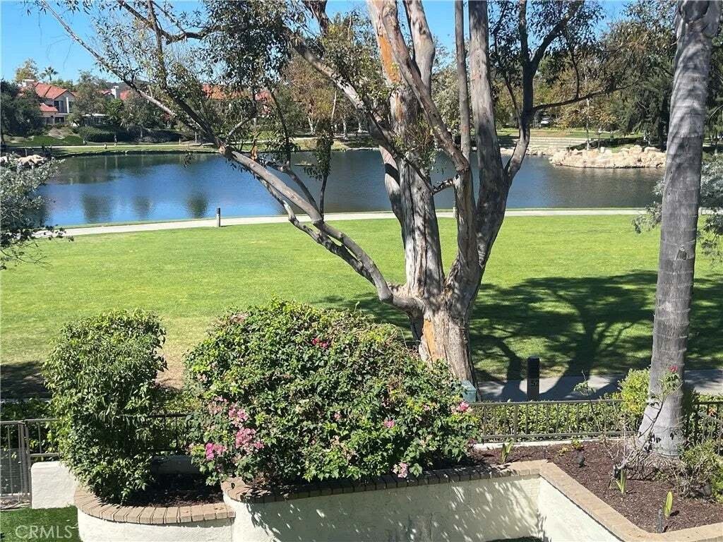 Maison de ville à Rancho Santa Margarita, Californie, États-Unis 2 - 19032507