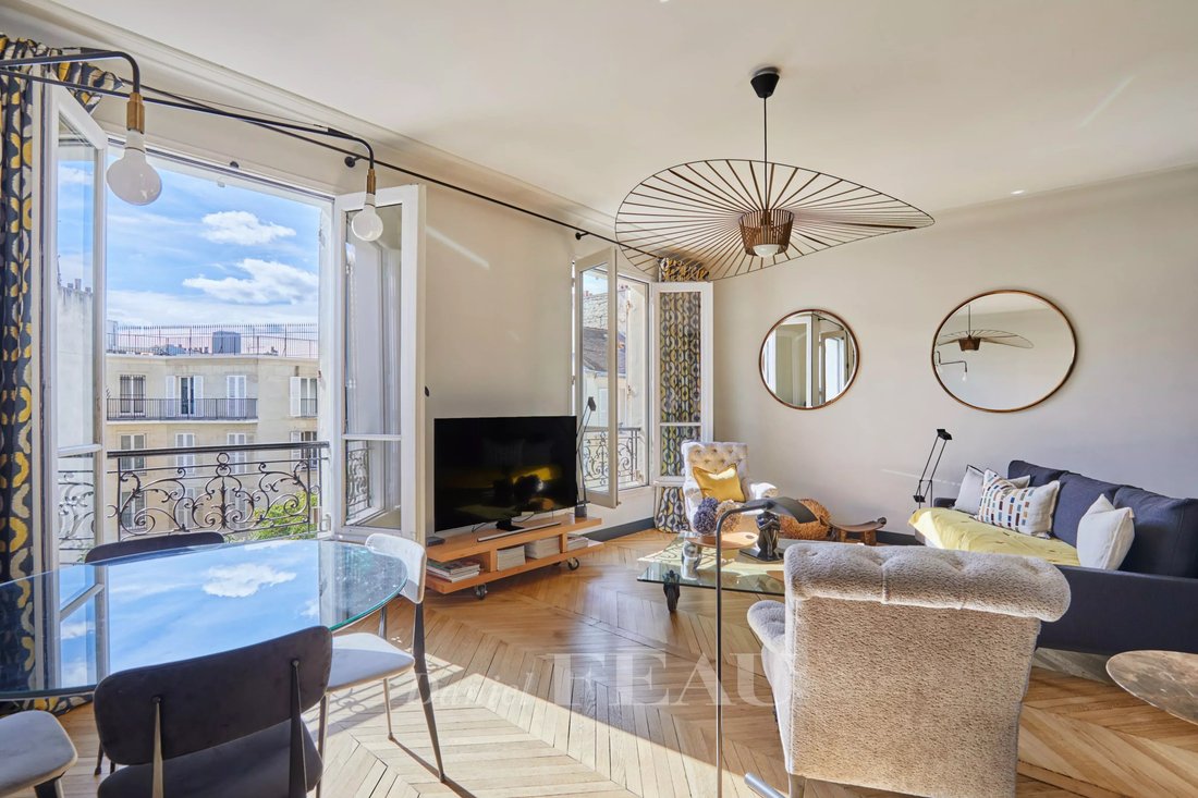 Apartment in Gros Caillou, Paris 7e Arrondissement, Paris 3 - 19029901