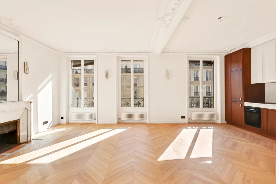 Apartment in Saint Merri, Paris 4e Arrondissement, Paris 2 - 19029978