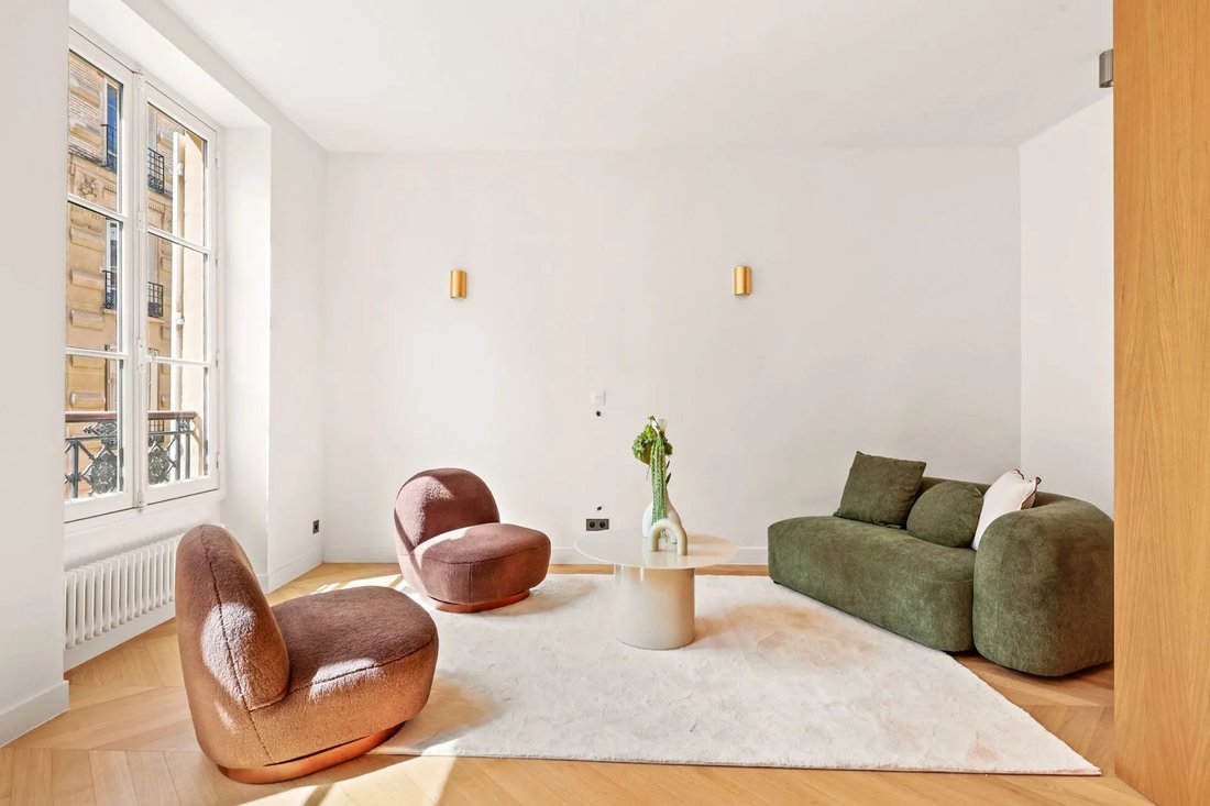 Apartment in Invalides, Paris 7e Arrondissement, Paris 2 - 19029973
