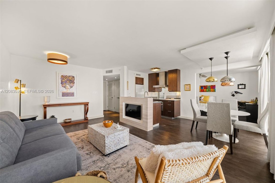 Condo in Miami Beach, Florida, United States 1 - 19025034