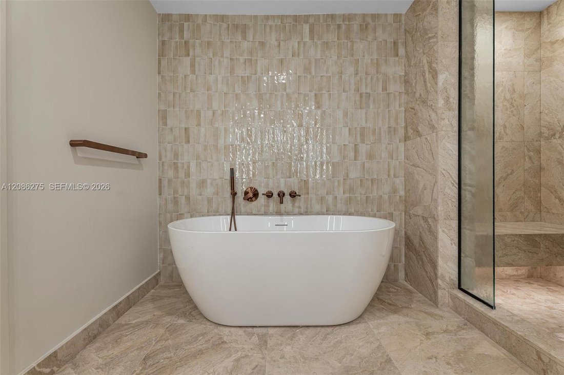 Condo in Bal Harbour, Florida, United States 4 - 19024901
