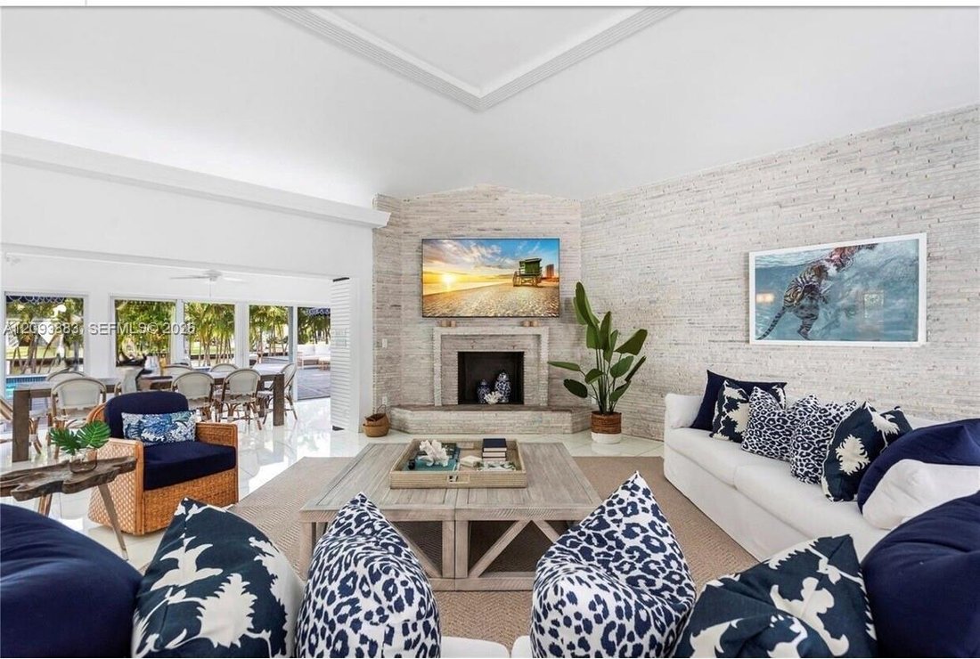 House in Miami, Florida, United States 3 - 19025080