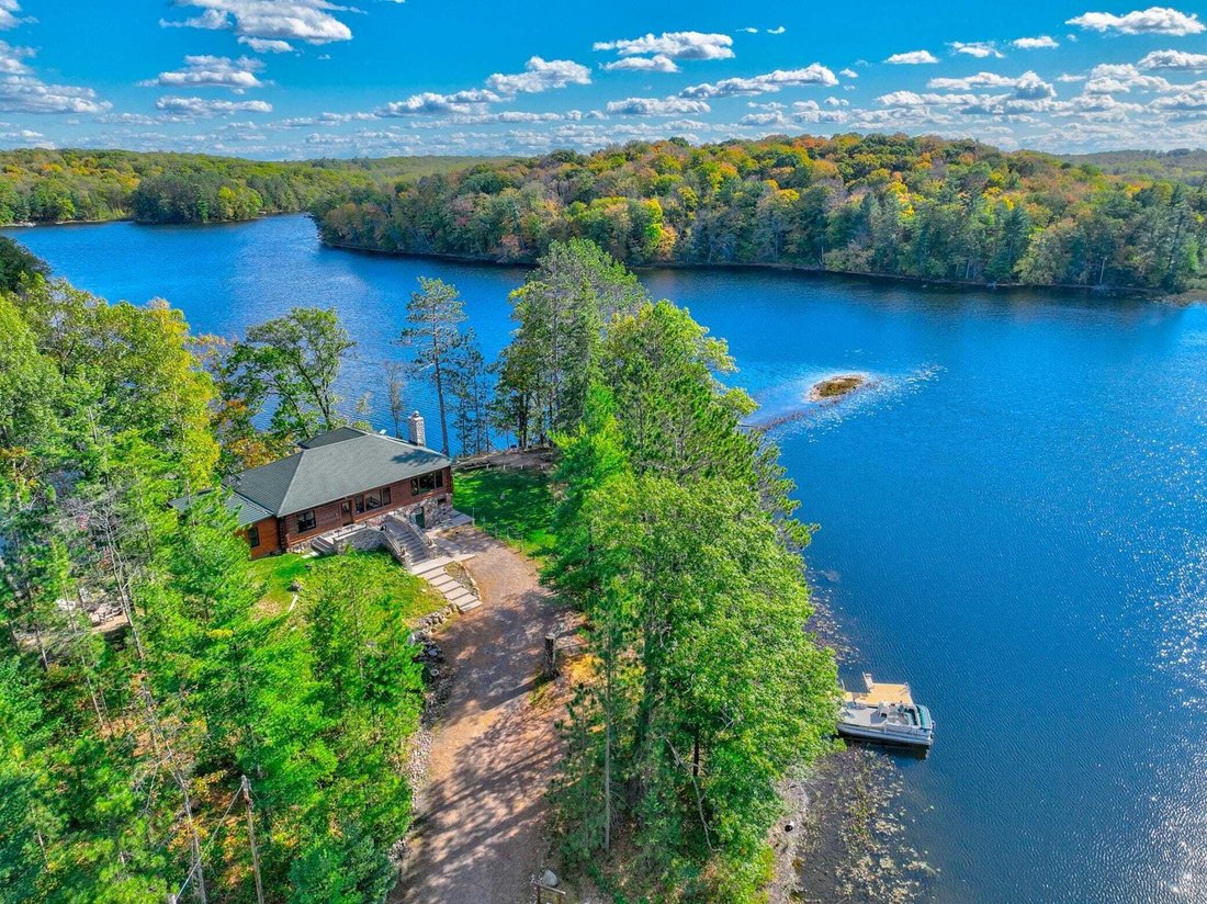 House in Stone Lake, Wisconsin, United States 1 - 19031917