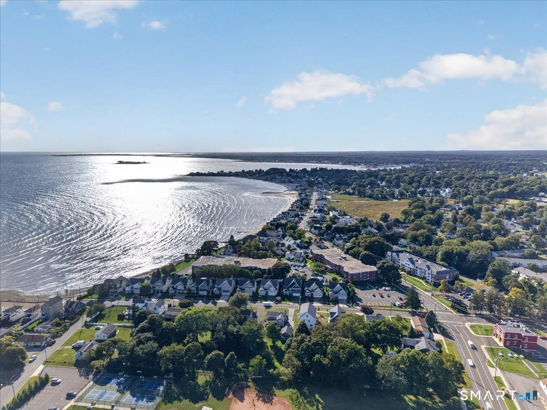 Casa a Milford, Connecticut, Stati Uniti 1 - 19032280