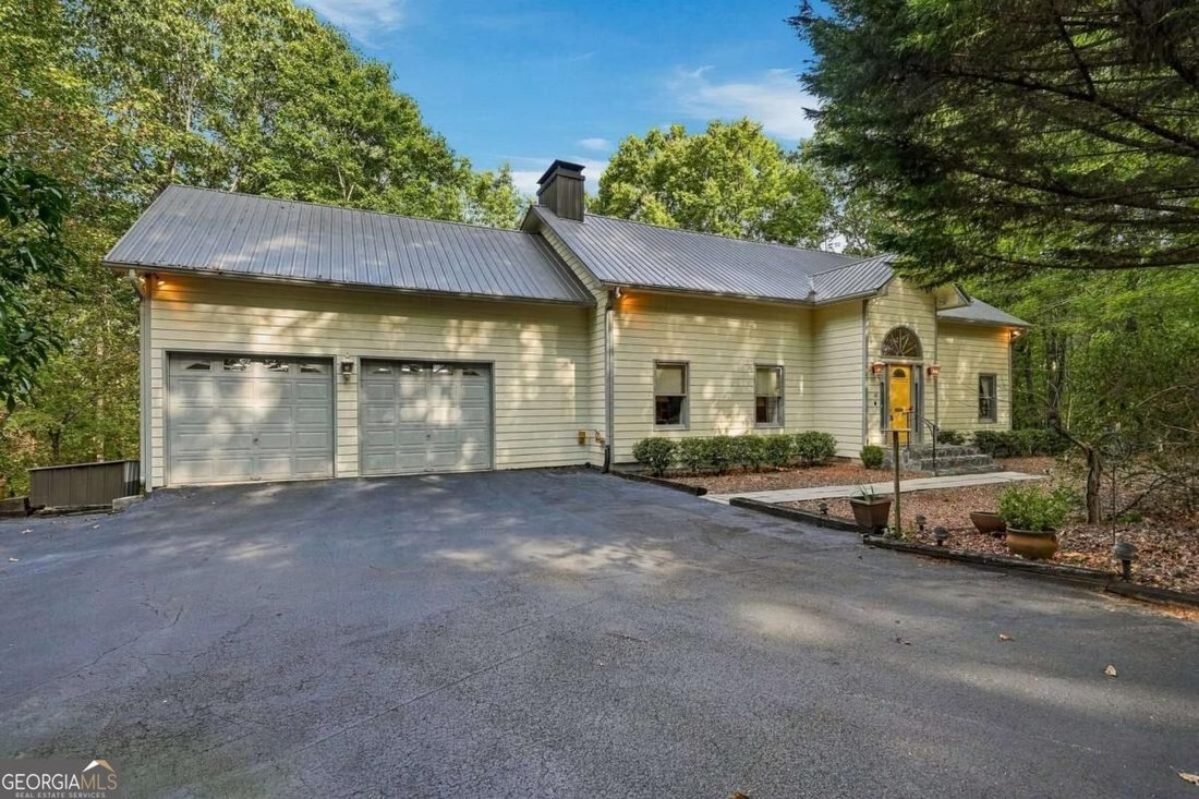 House in Dahlonega, Georgia, United States 1 - 19023824