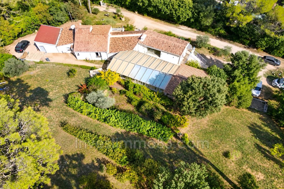 Villa in Tourves, Provence-Alpes-Côte d'Azur, France 1 - 19021406