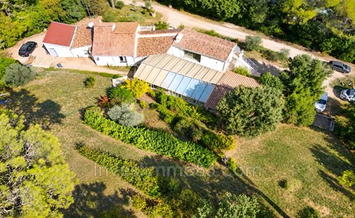 Villa a Tourves, Provenza-Alpi-Costa Azzurra, Francia 1